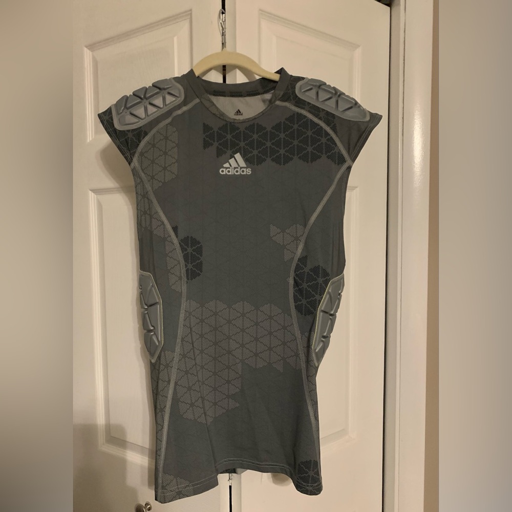Adidas 5-Pad Sleeveless ClimaCool
Compression Top, Mens XL, Great Condition